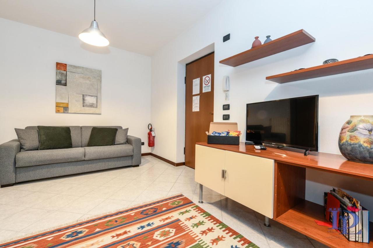 Ferienwohnung Desenzanoloft Blue Lake Star Desenzano del Garda Exterior foto